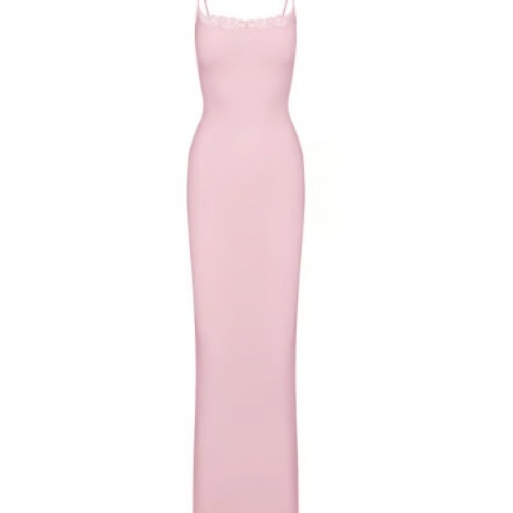 NWOT SKIMS Fits Everybody Lace Long Slip Dress in Cherry Blossom